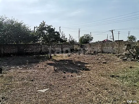 Satılır 6 otaqlı həyət evi