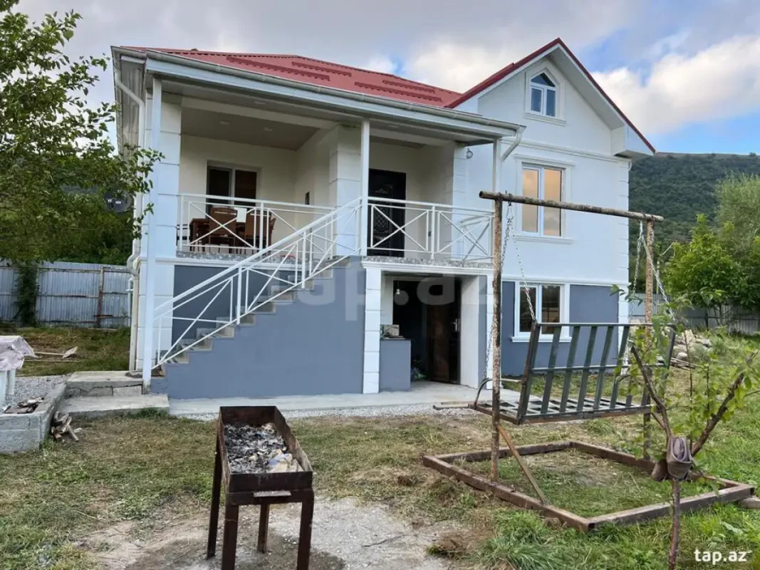 Kirayə verilir 4 otaqlı həyət evi 160 m²