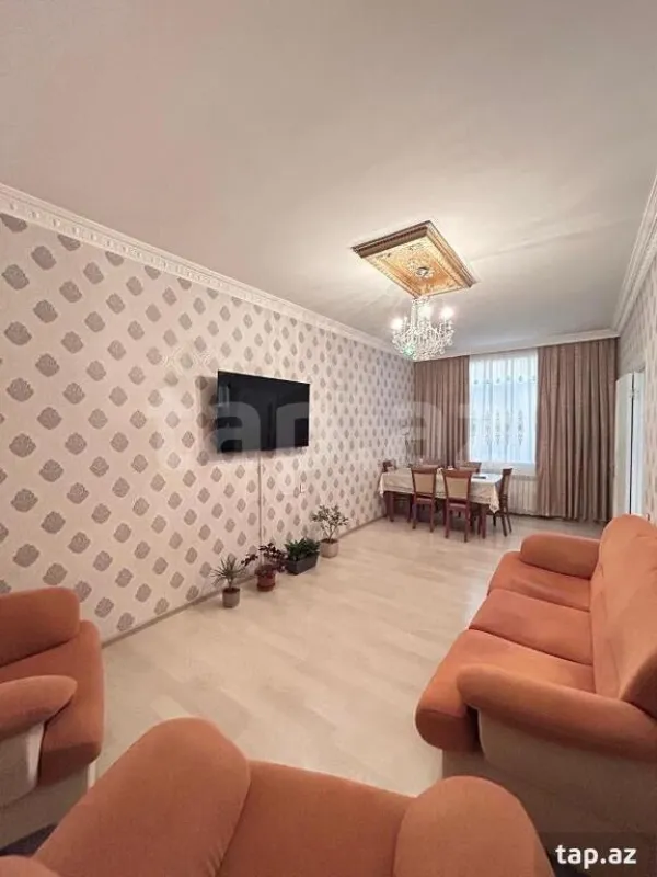 Satılır 4 otaqlı həyət evi