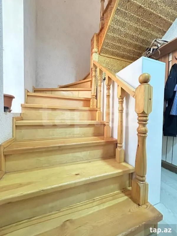 Satılır 4 otaqlı həyət evi