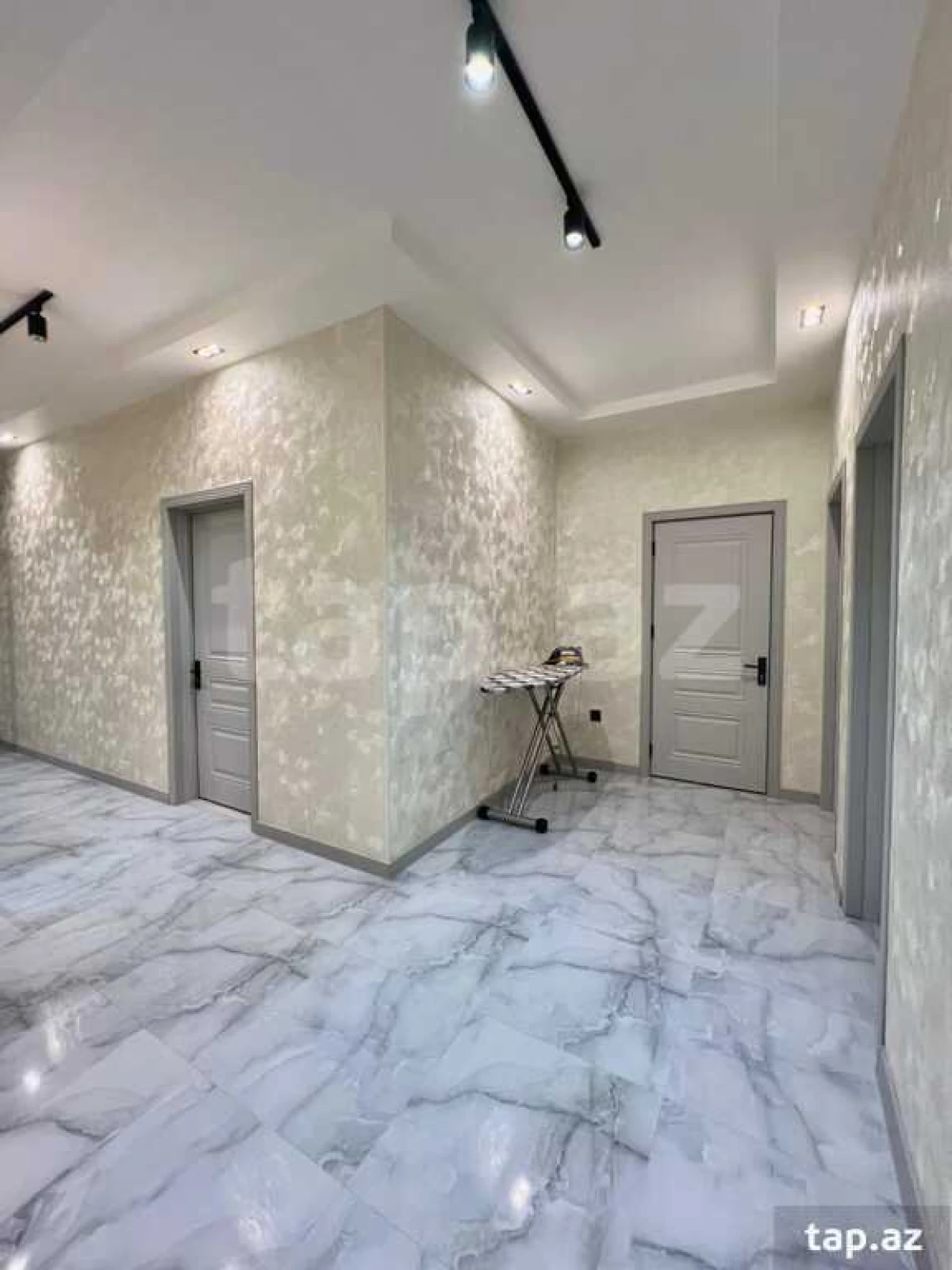 Kirayə verilir 4 otaqlı həyət evi