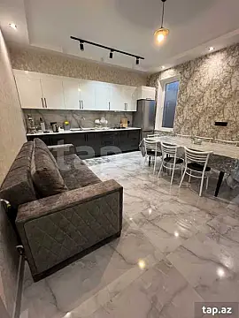 Kirayə verilir 4 otaqlı həyət evi