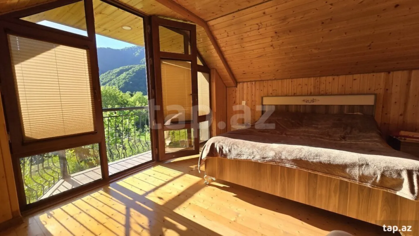 Kirayə verilir 4 otaqlı həyət evi 250 m²