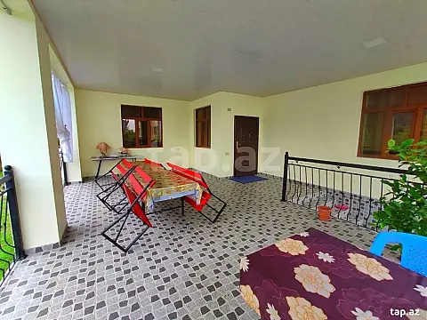 Kirayə verilir 4 otaqlı həyət evi 250 m²