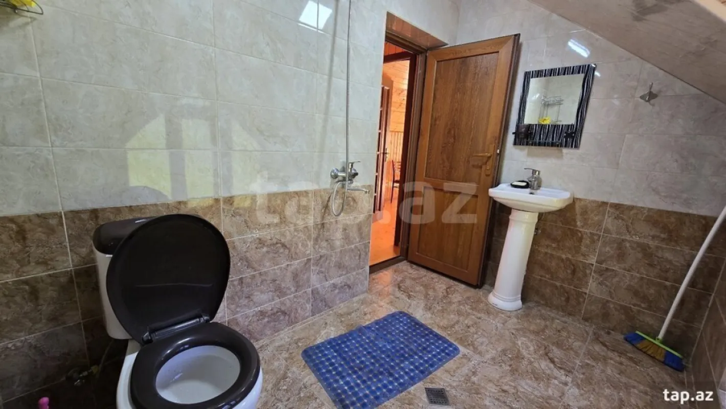 Kirayə verilir 4 otaqlı həyət evi 250 m²