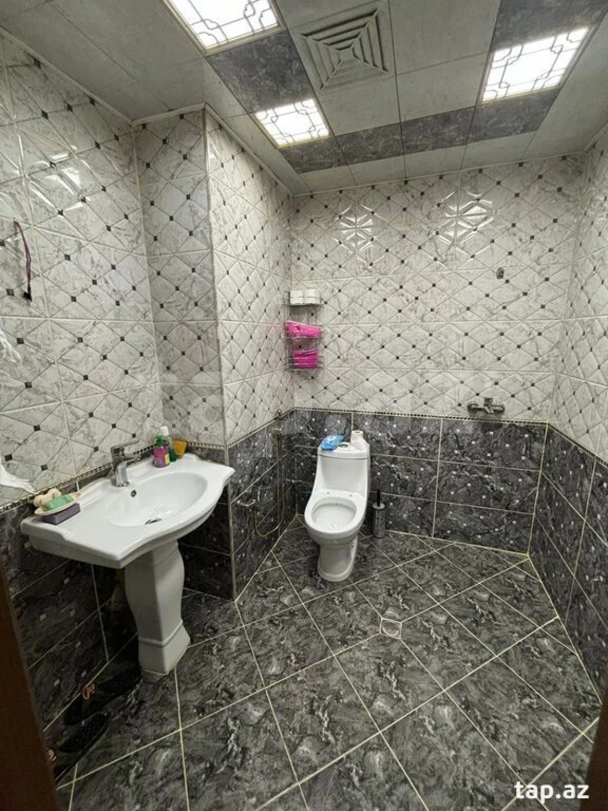 Satılır 3 otaqlı yeni tikili 147 m²
