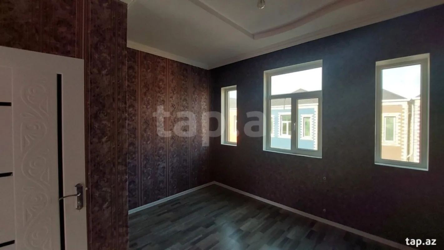 Satılır 3 otaqlı həyət evi