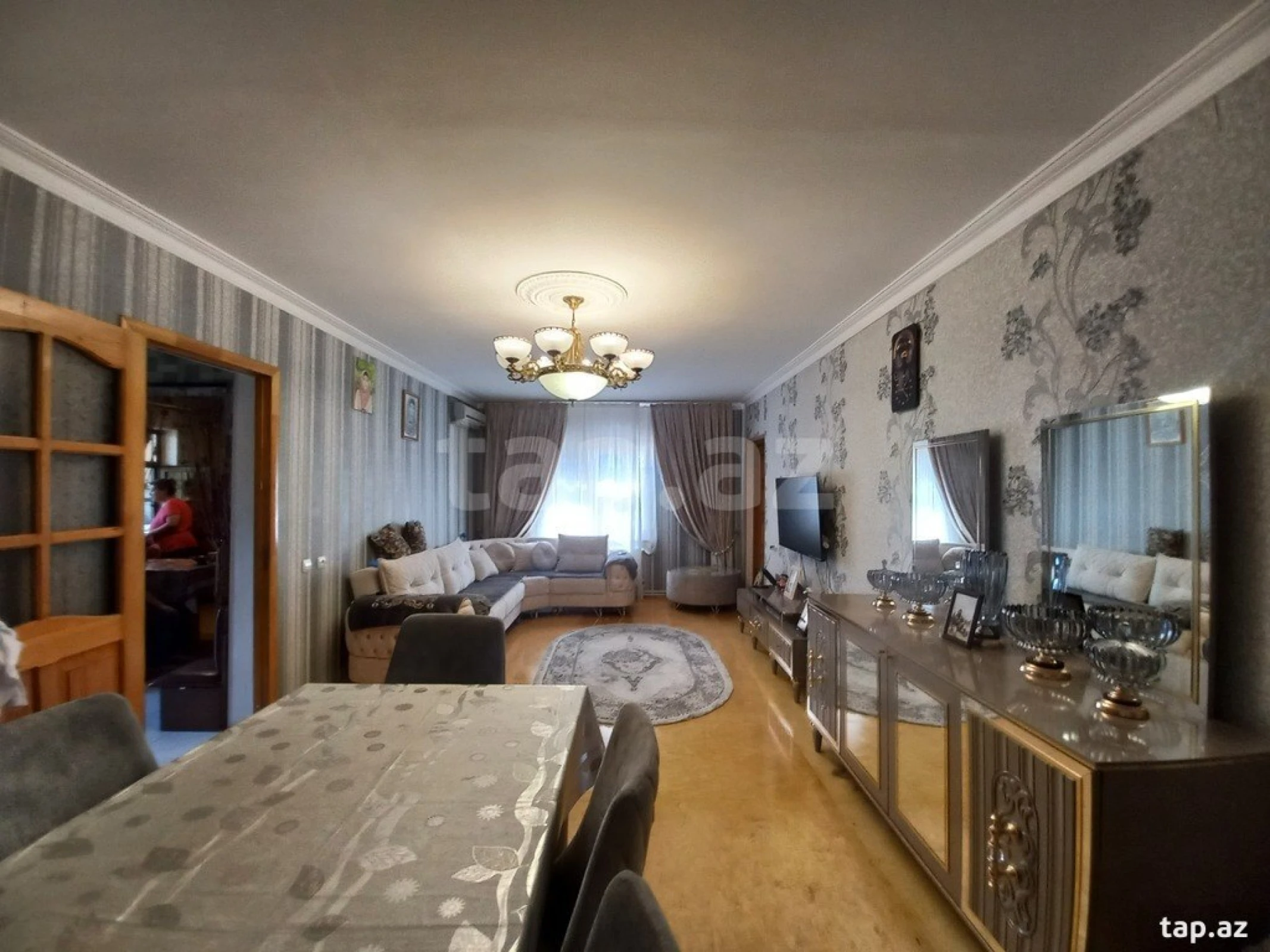 Satılır 5 otaqlı həyət evi