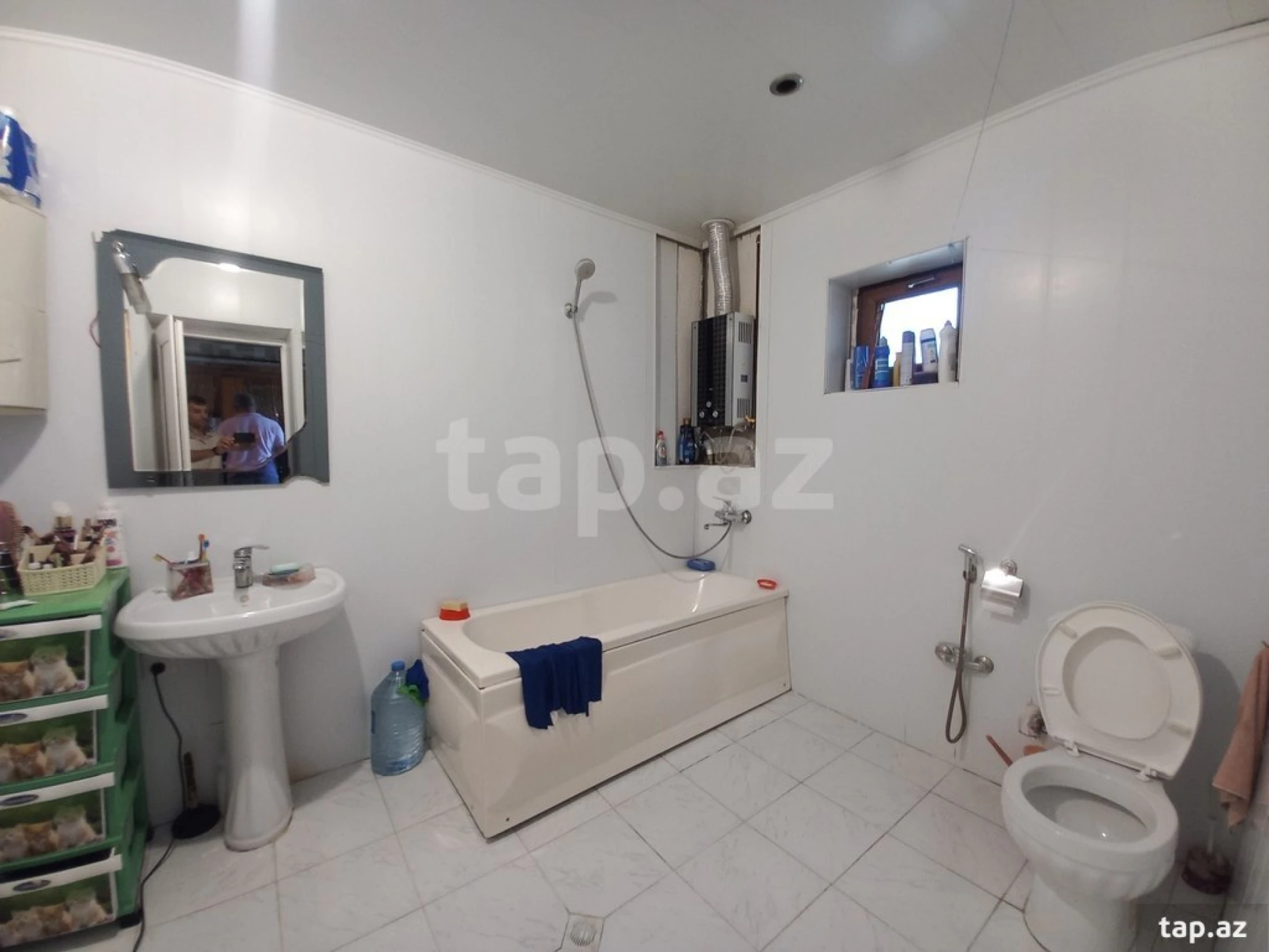 Satılır 5 otaqlı həyət evi