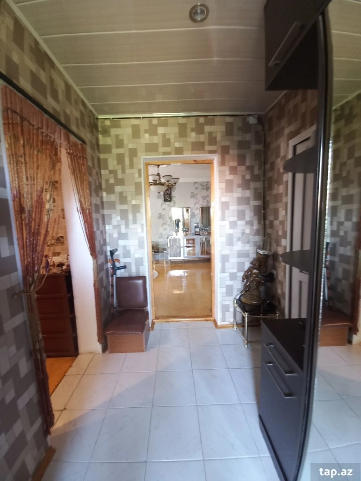 Satılır 5 otaqlı həyət evi