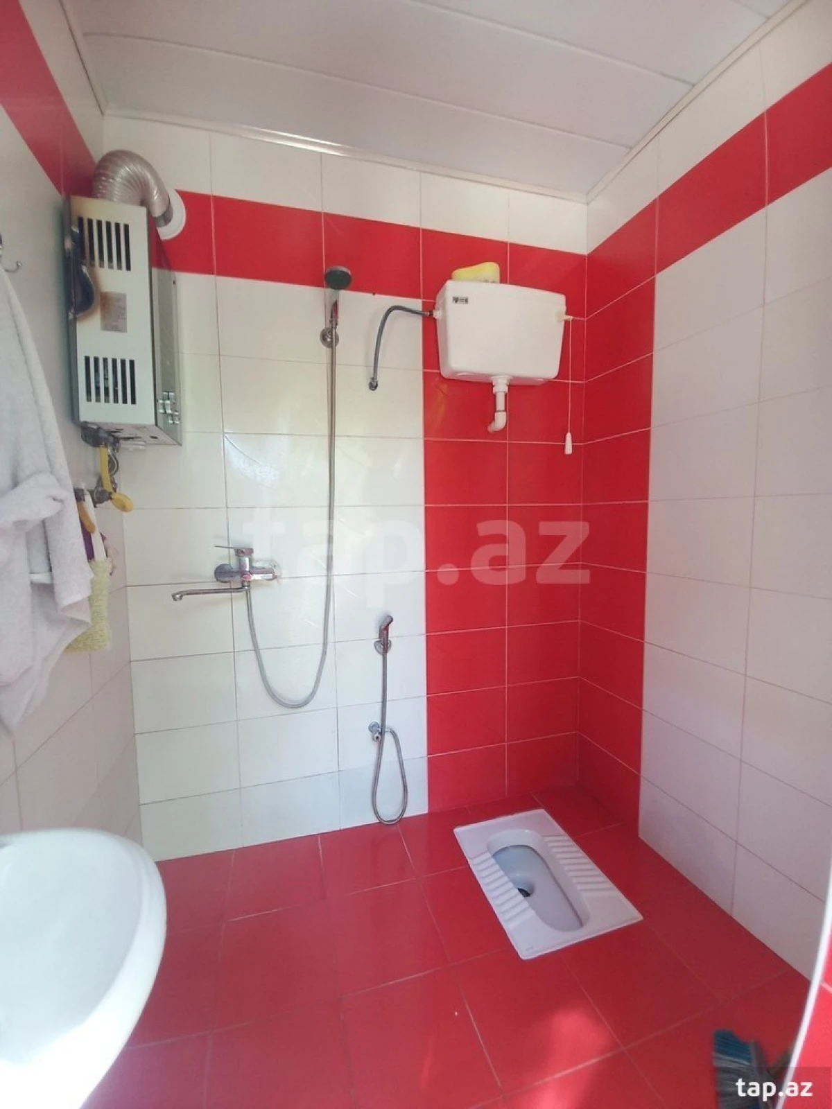 Satılır 5 otaqlı həyət evi