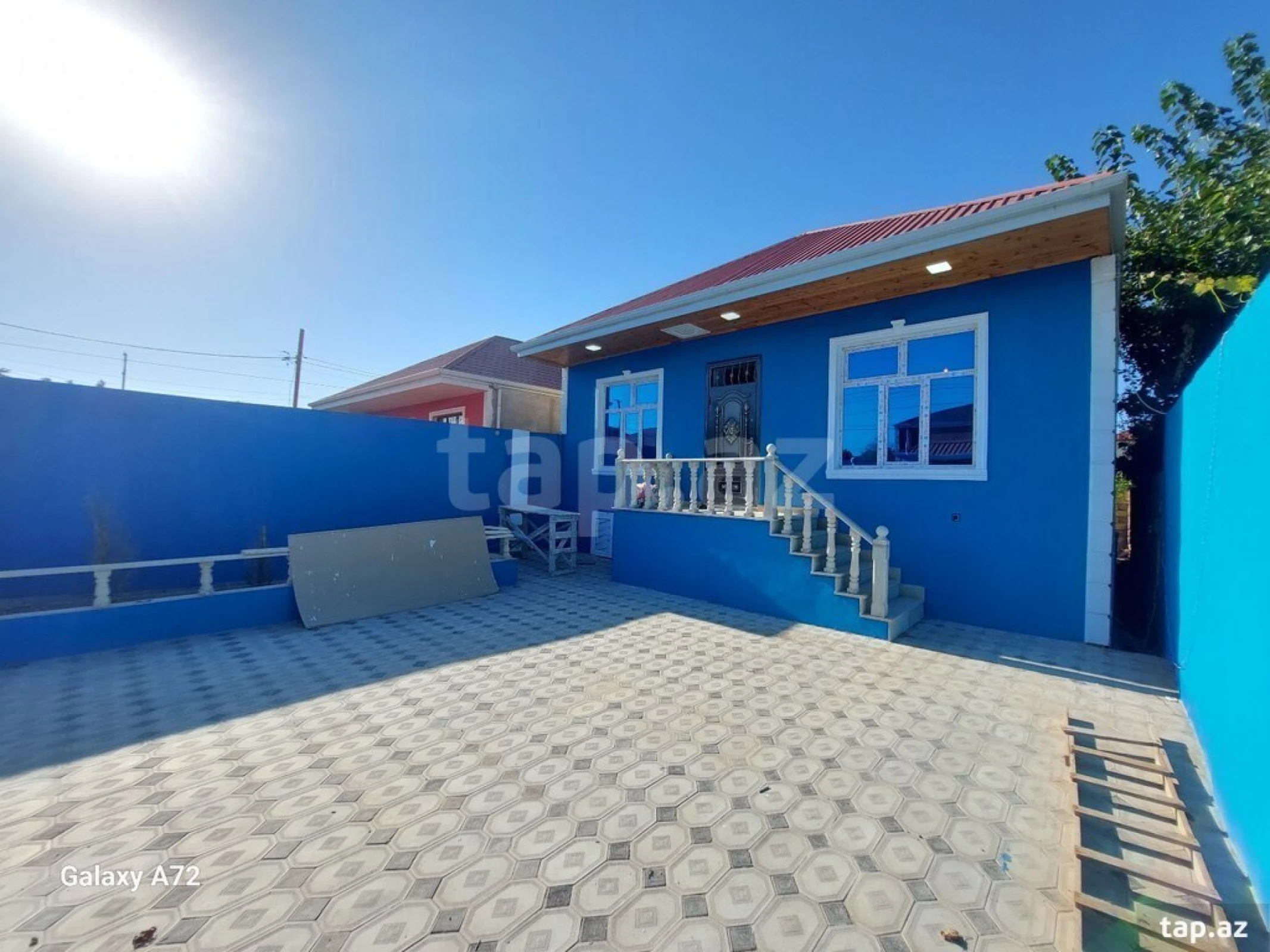 Satılır 4 otaqlı həyət evi