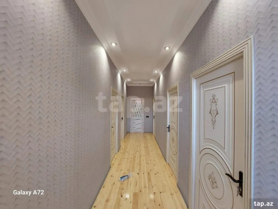 Satılır 4 otaqlı həyət evi