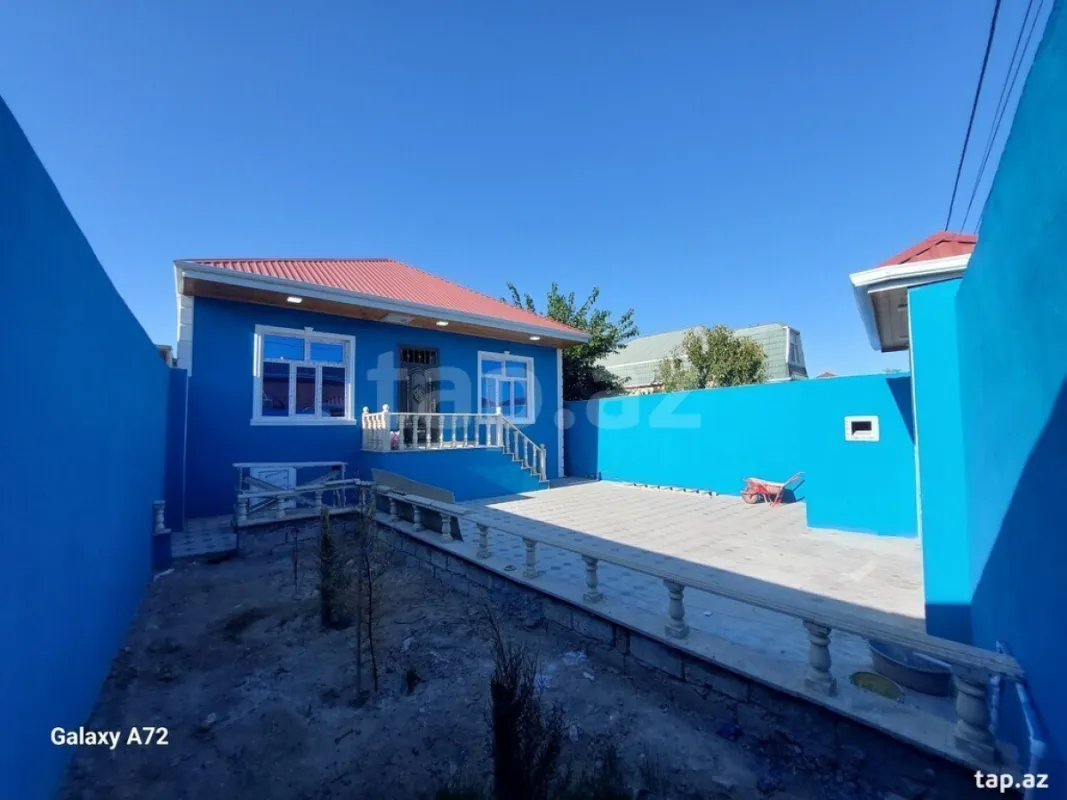 Satılır 4 otaqlı həyət evi