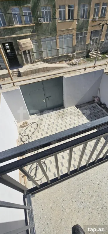 Satılır 4 otaqlı həyət evi