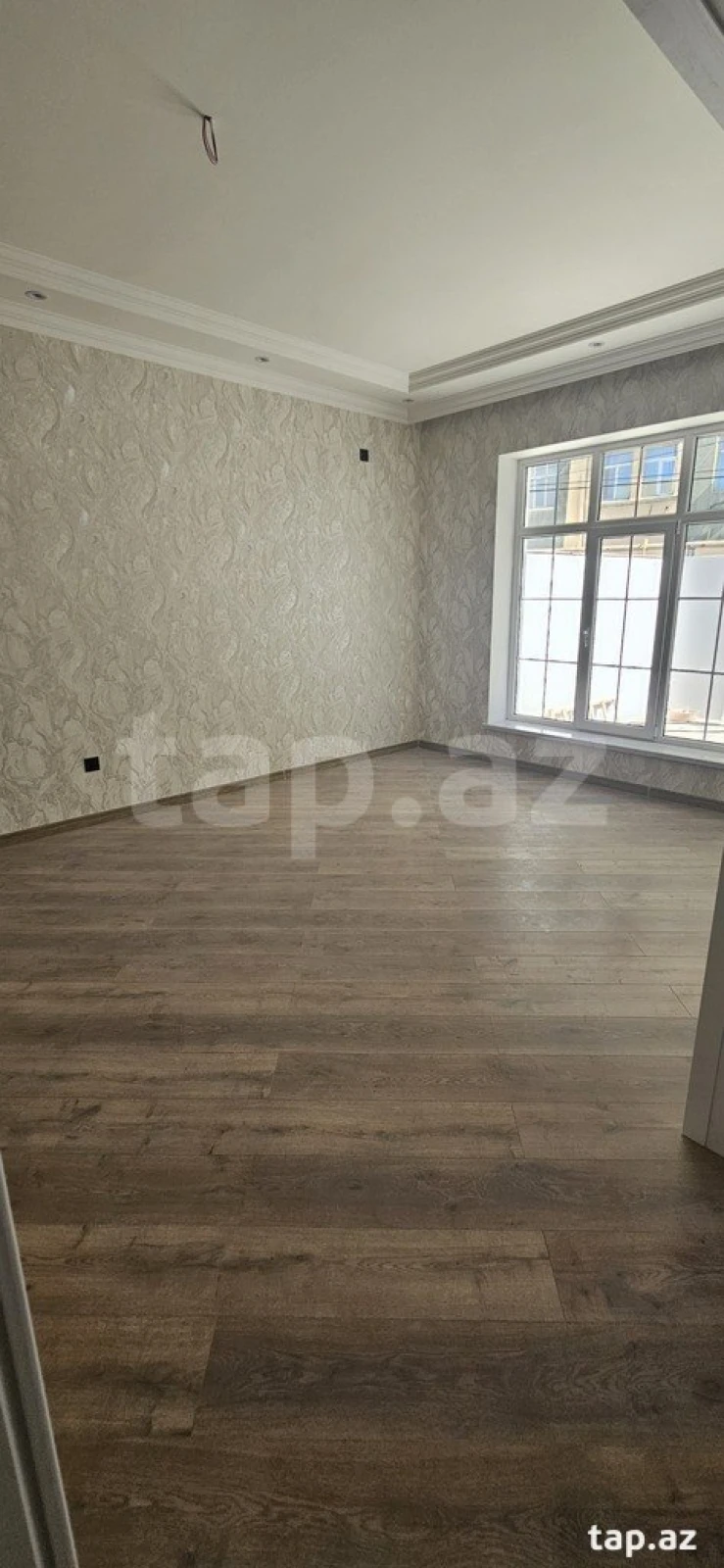 Satılır 4 otaqlı həyət evi