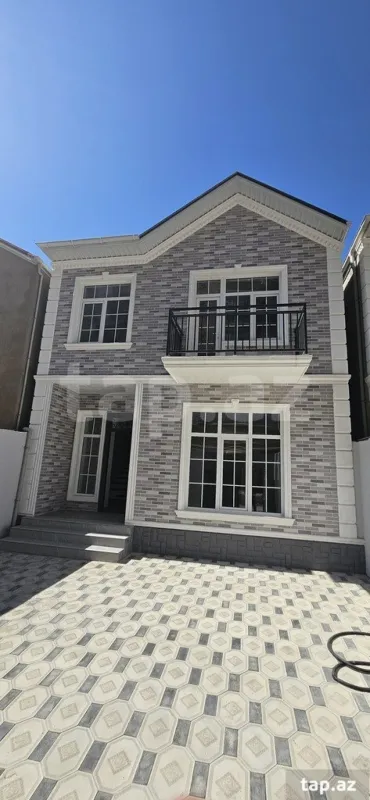 Satılır 4 otaqlı həyət evi