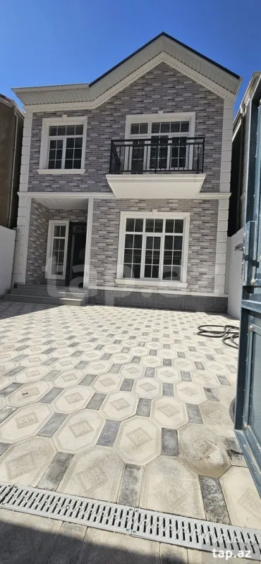 Satılır 4 otaqlı həyət evi