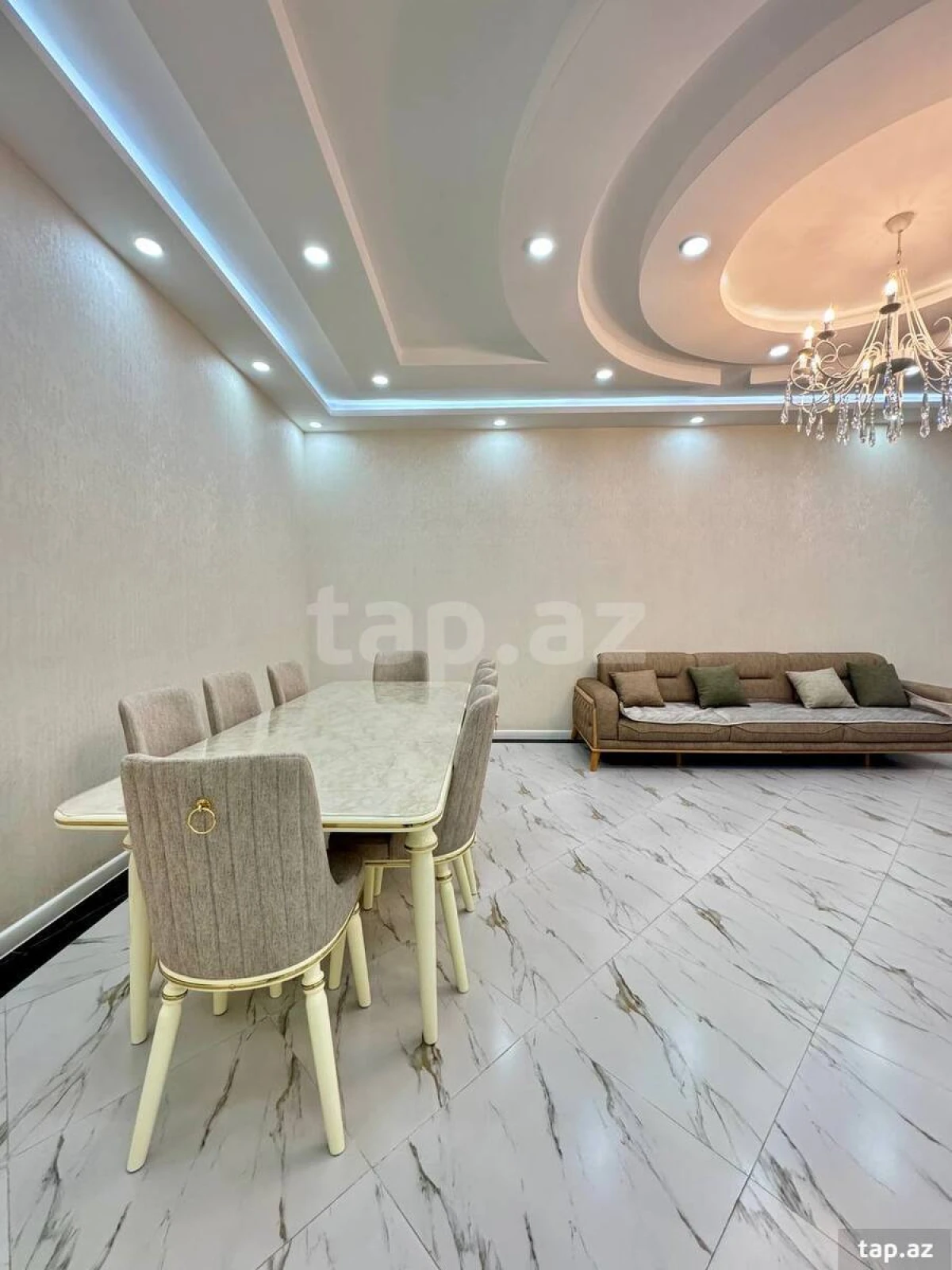 Kirayə verilir 4 otaqlı həyət evi