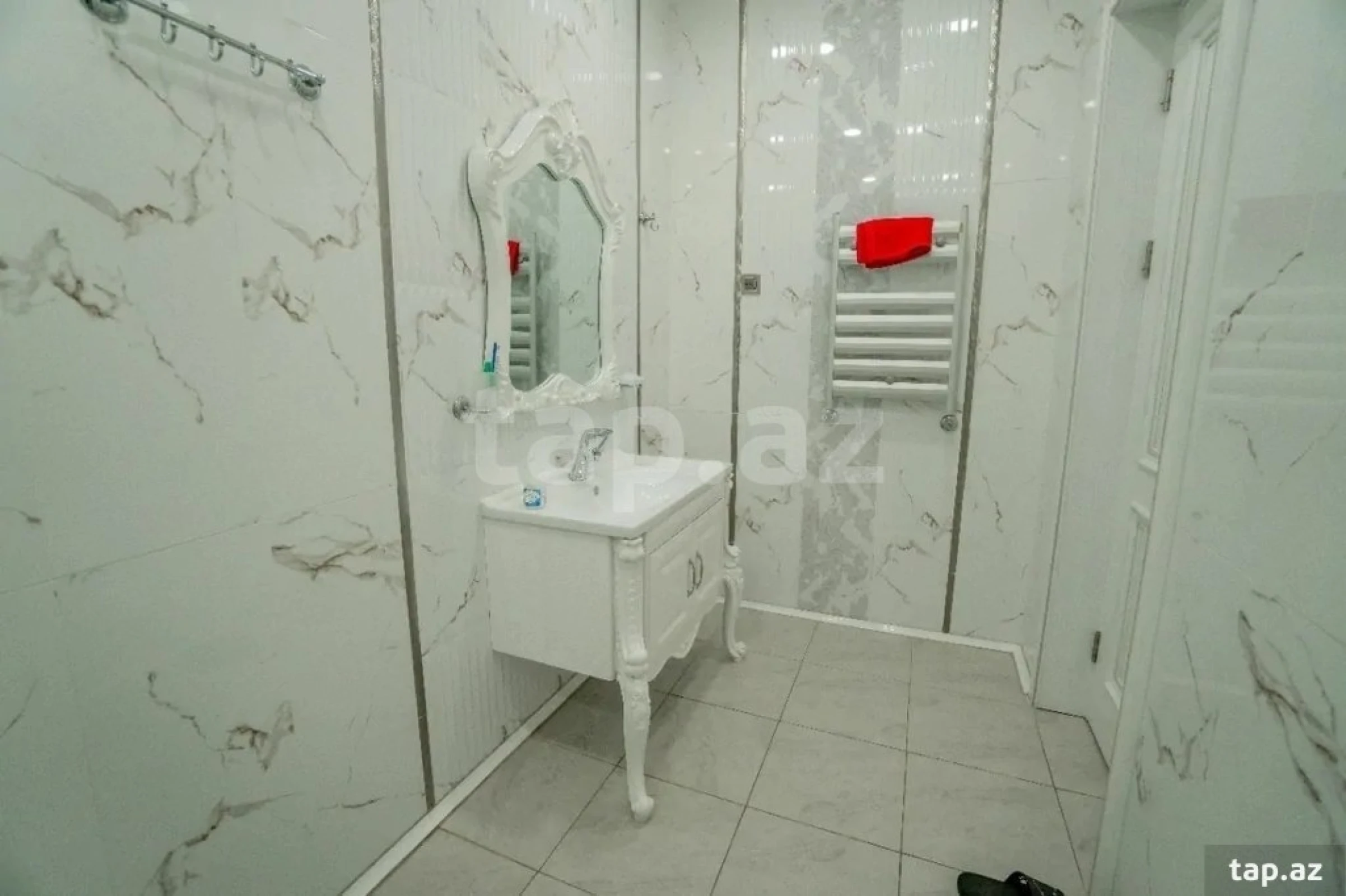 Kirayə verilir 4 otaqlı həyət evi 100 m²