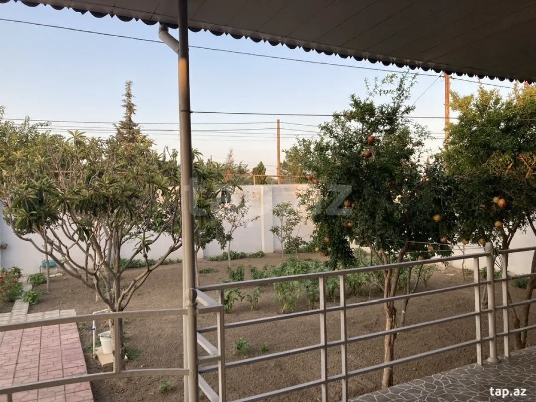 Satılır 3 otaqlı həyət evi