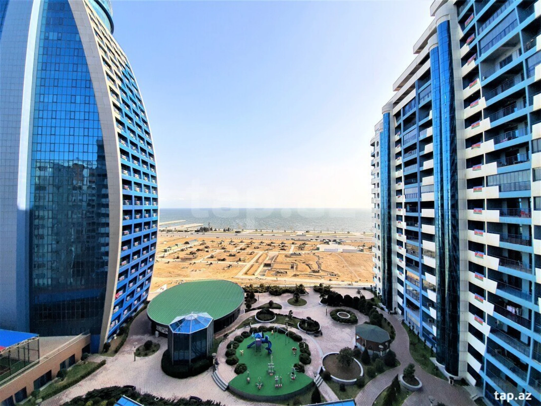 Kirayə verilir 3 otaqlı yeni tikili 200 m²