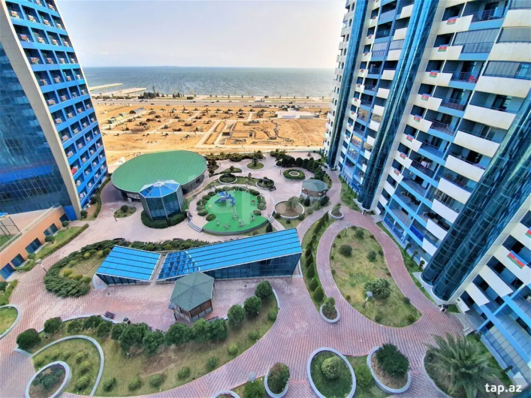 Kirayə verilir 3 otaqlı yeni tikili 200 m²