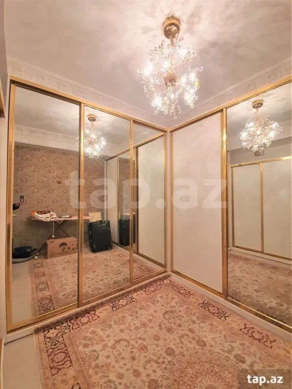 Kirayə verilir 3 otaqlı yeni tikili 200 m²