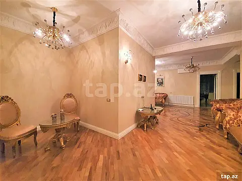 Kirayə verilir 3 otaqlı yeni tikili 200 m²