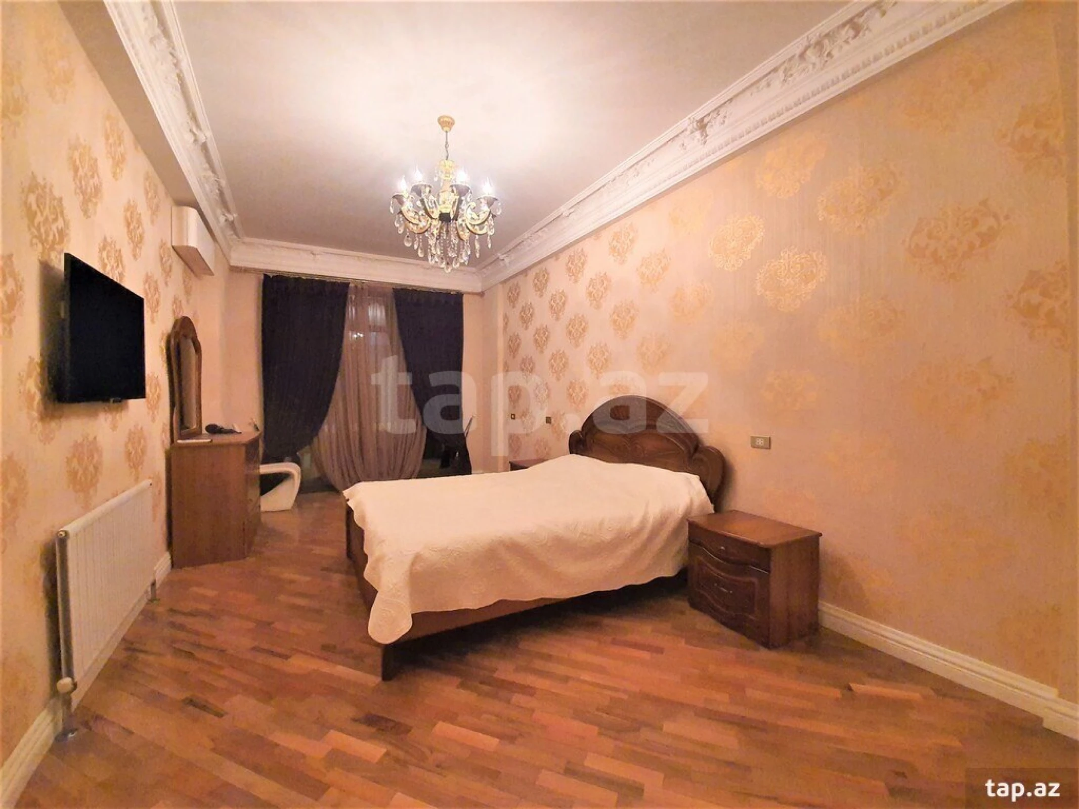 Kirayə verilir 3 otaqlı yeni tikili 200 m²