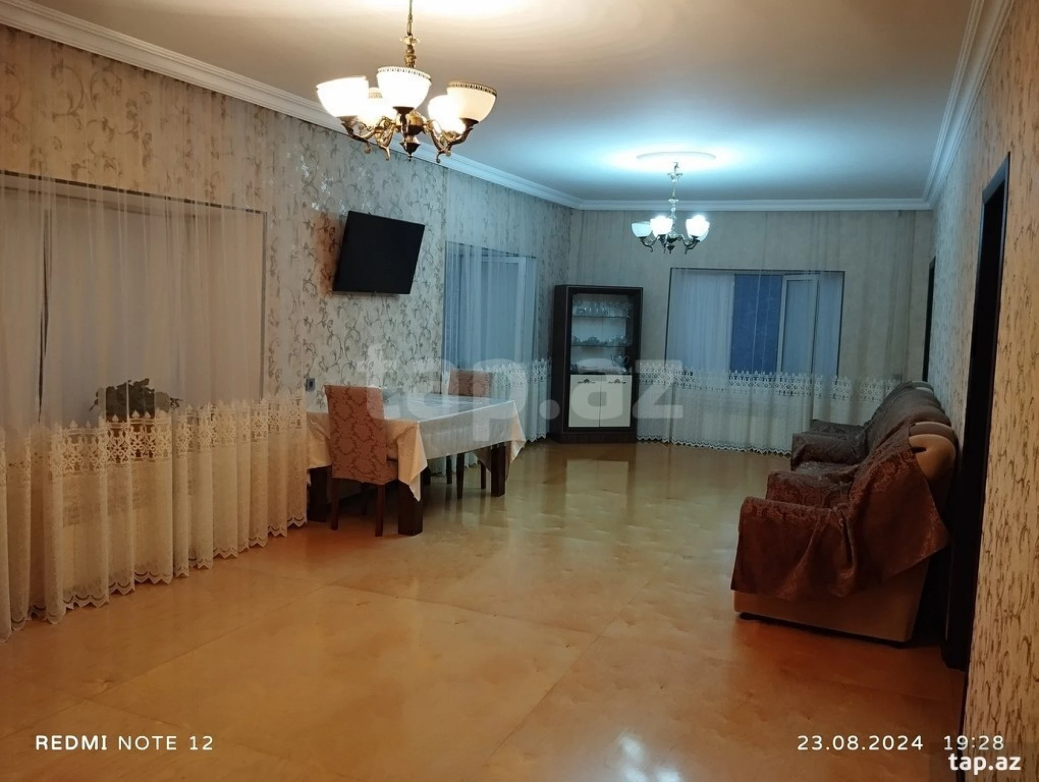 Satılır 4 otaqlı həyət evi