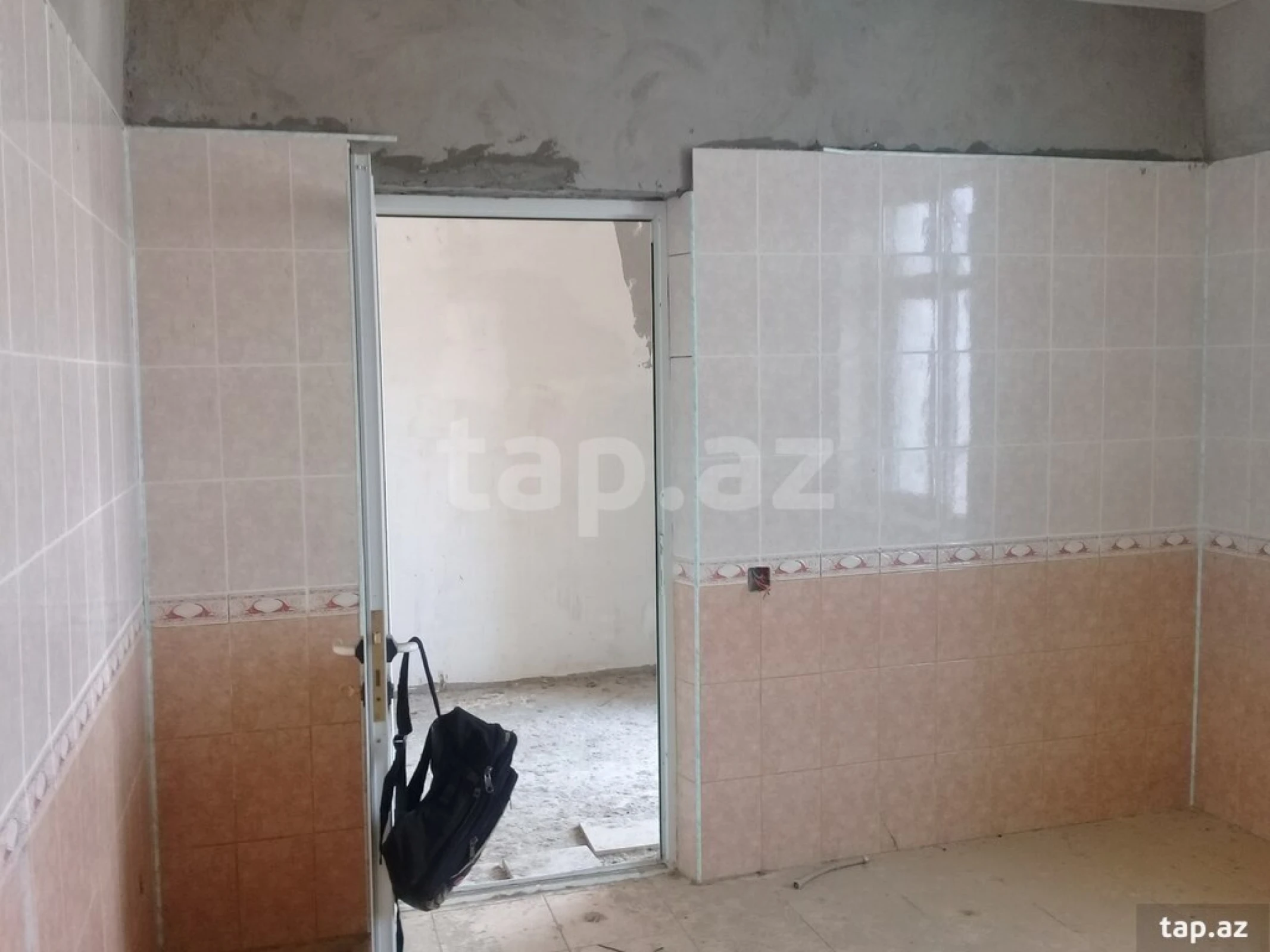 Satılır 5 otaqlı həyət evi