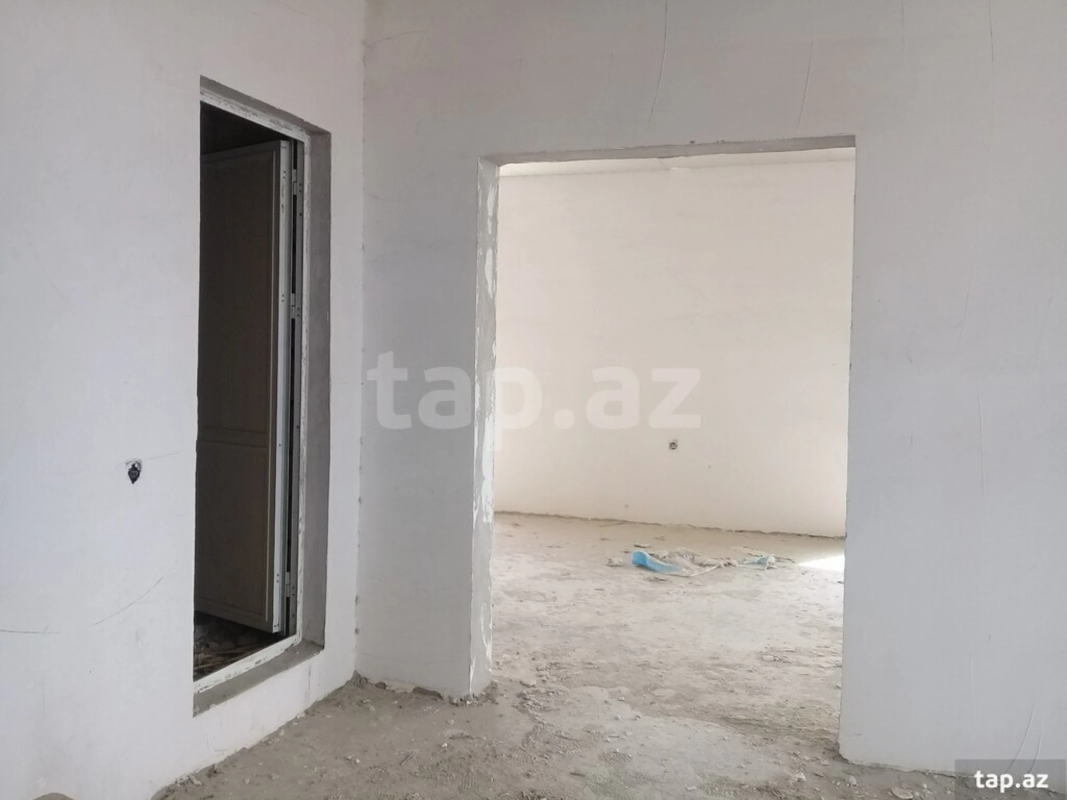 Satılır 5 otaqlı həyət evi