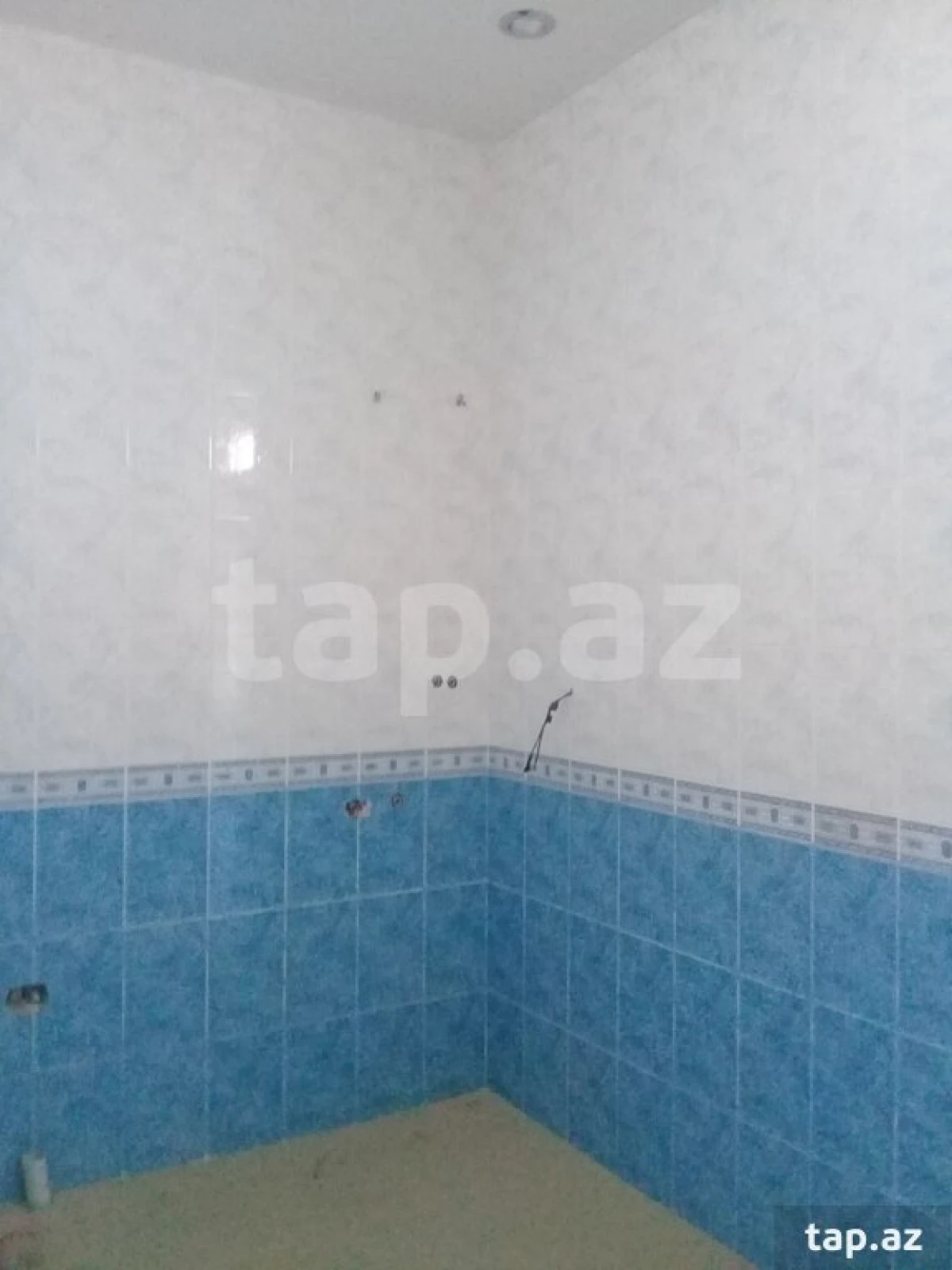 Satılır 5 otaqlı həyət evi