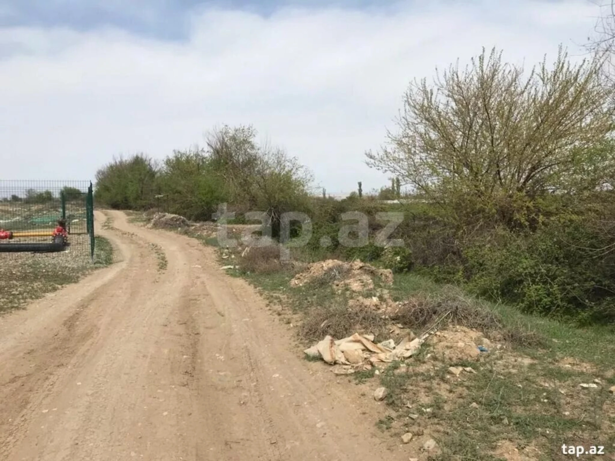 Satılır torpaq sahəsi