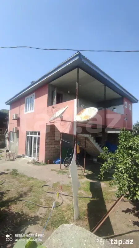 Satılır 6 otaqlı həyət evi 155 m²
