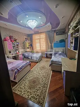 Satılır 3 otaqlı yeni tikili 131 m²