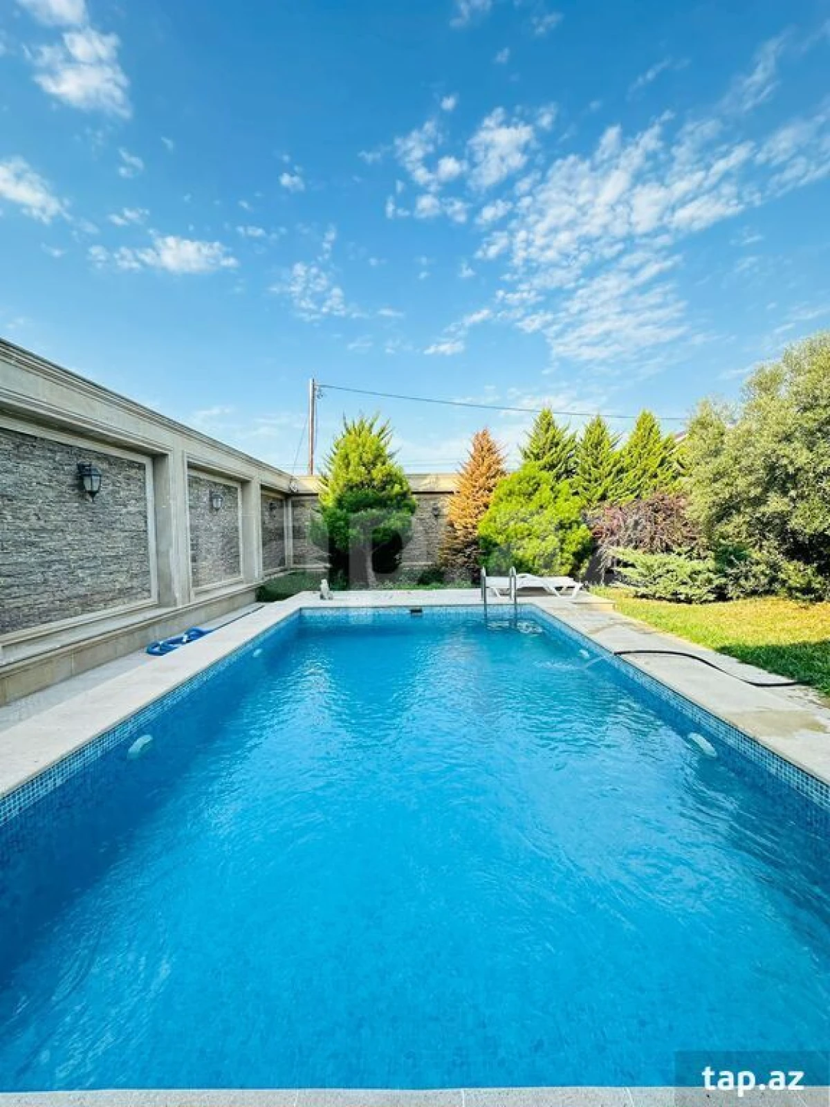 Kirayə verilir 4 otaqlı həyət evi 150 m²