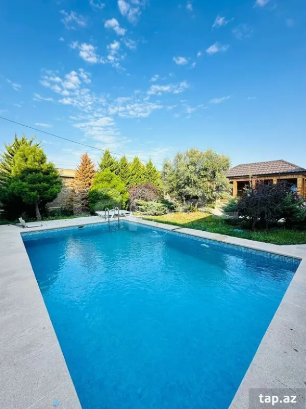 Kirayə verilir 4 otaqlı həyət evi 150 m²