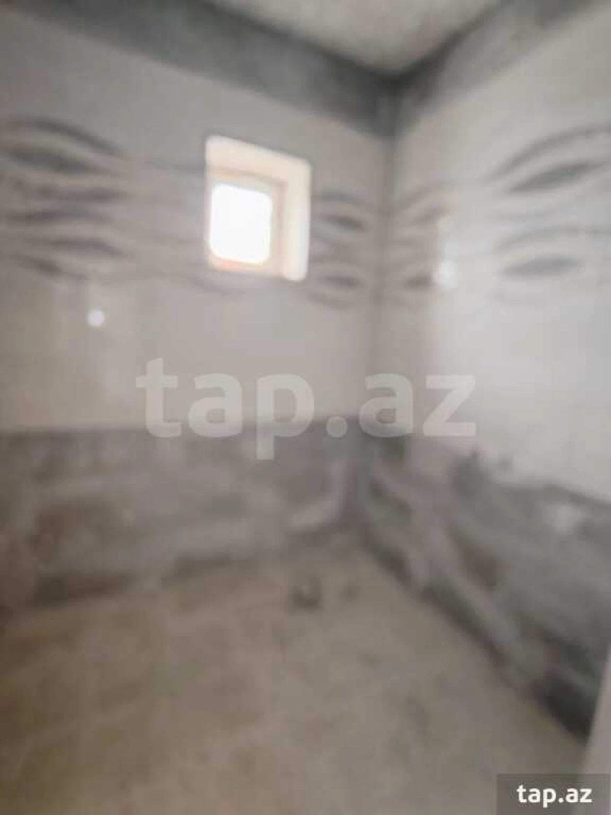 Satılır 7 otaqlı həyət evi