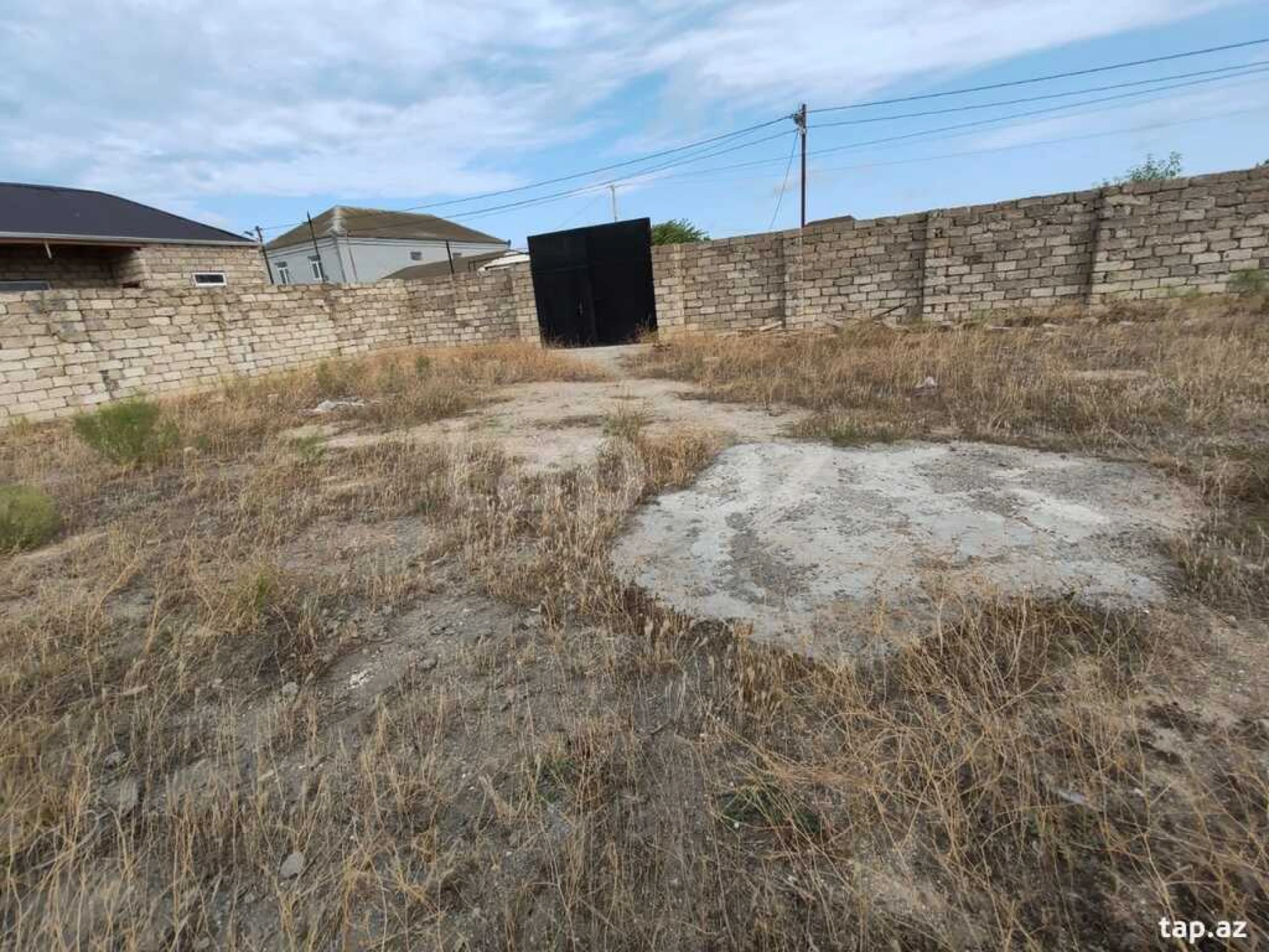 Satılır 7 otaqlı həyət evi