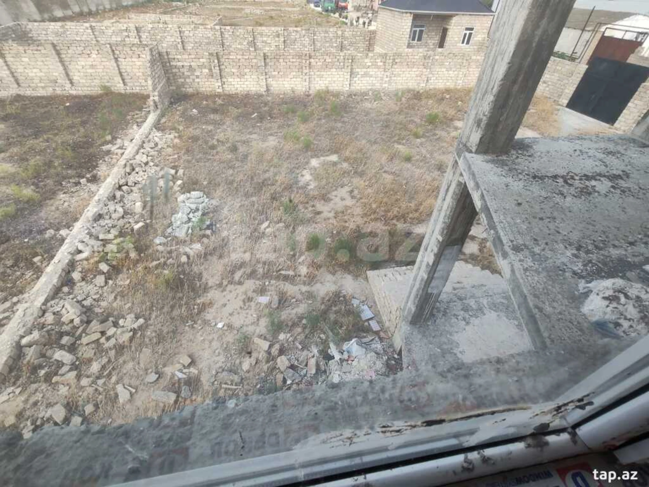 Satılır 7 otaqlı həyət evi