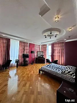 Satılır 6 otaqlı yeni tikili 560 m²