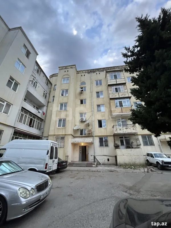 Satılır 3 otaqlı yeni tikili 72 m²