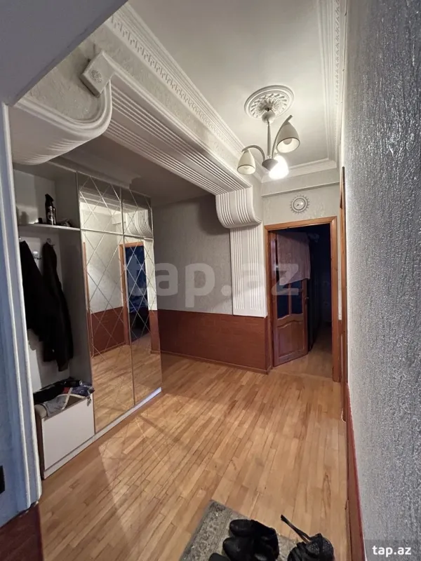 Satılır 3 otaqlı yeni tikili 72 m²