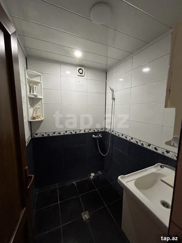 Satılır 3 otaqlı yeni tikili 72 m²