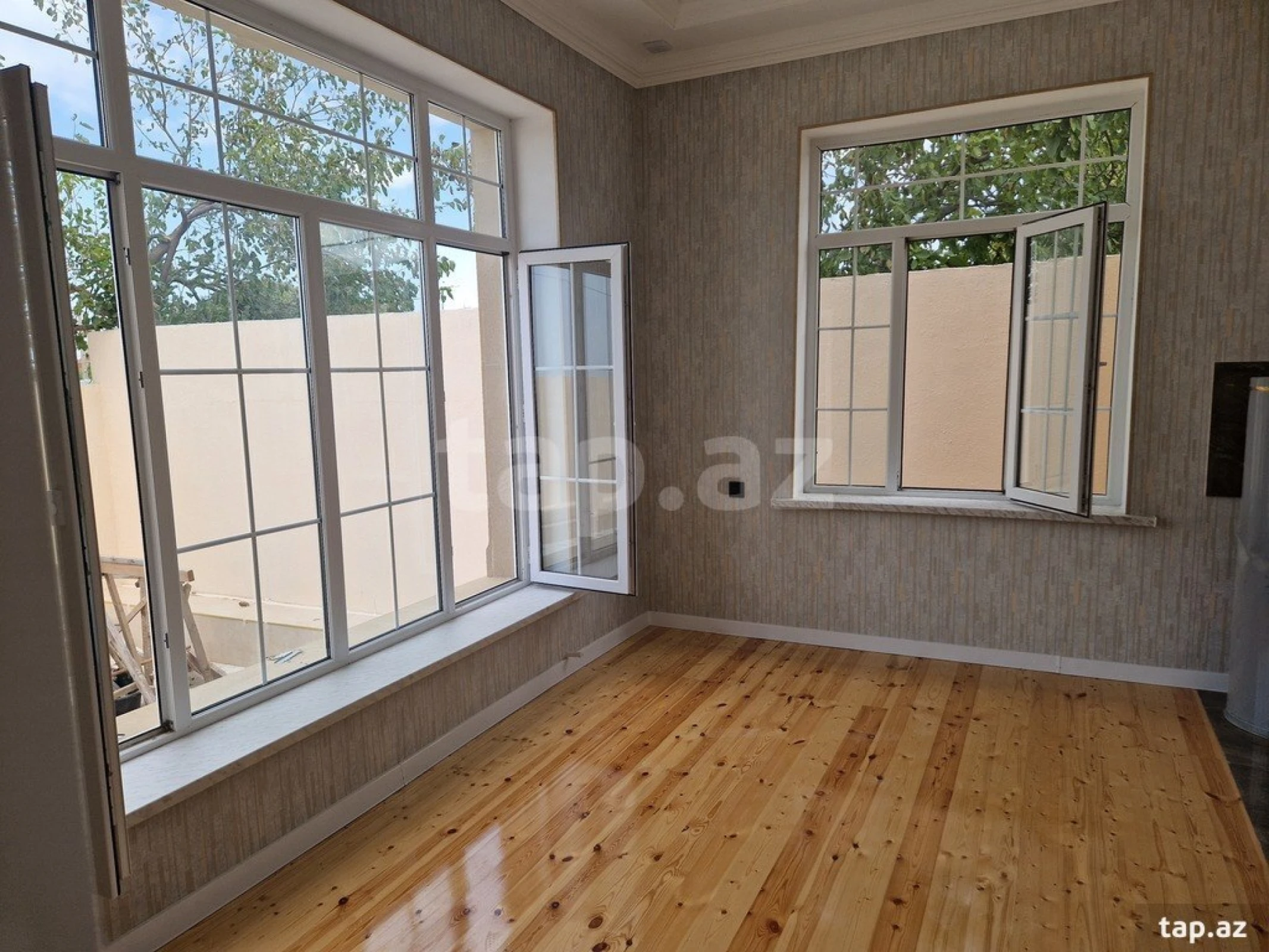 Satılır 4 otaqlı həyət evi