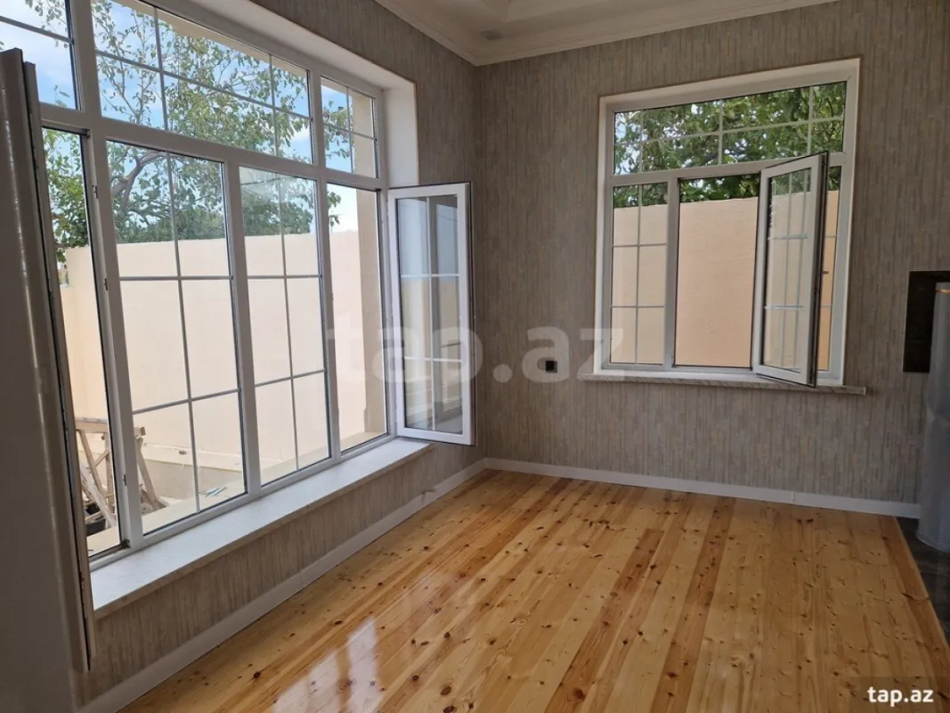 Satılır 4 otaqlı həyət evi