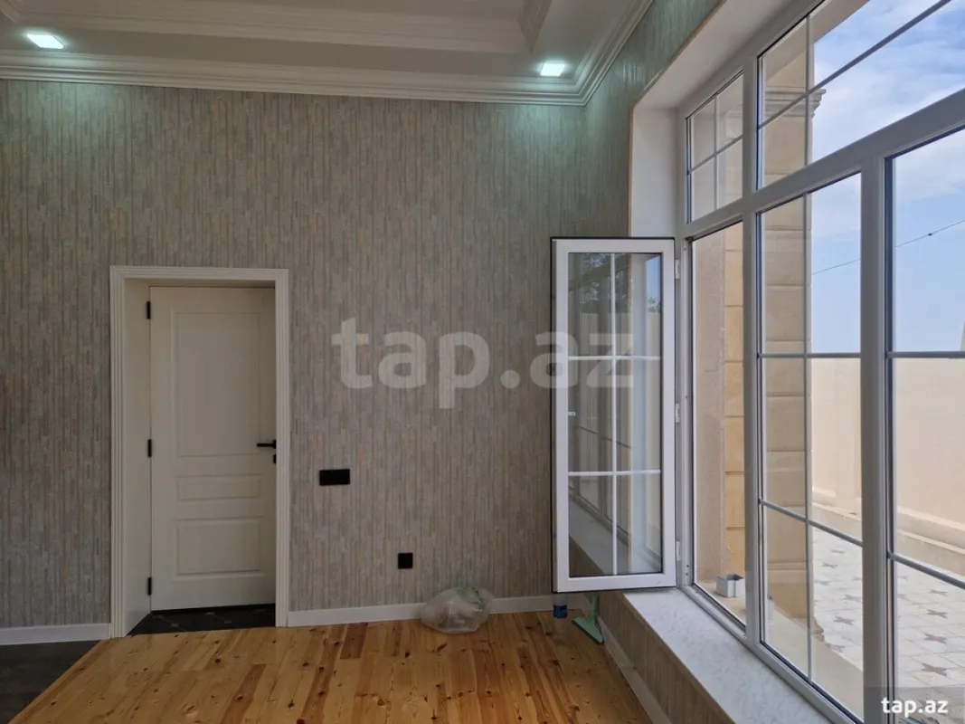 Satılır 4 otaqlı həyət evi
