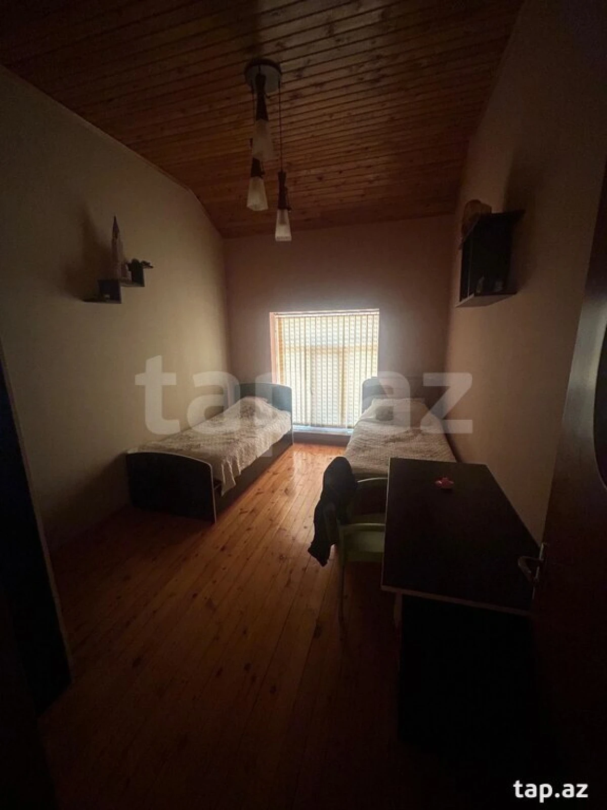 Satılır 6 otaqlı həyət evi 200 m²